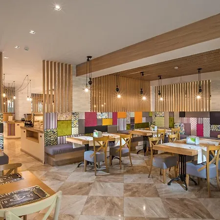 Marina Sands Beach Hotel