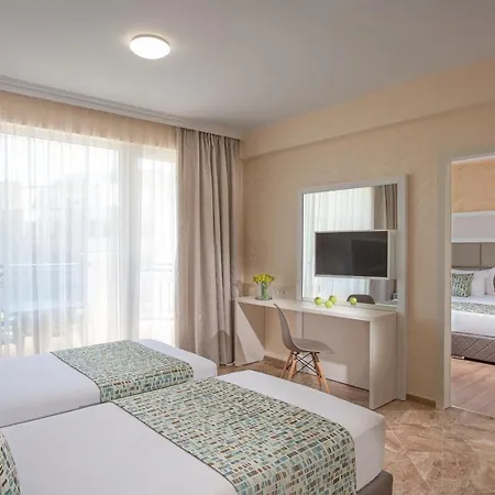 Marina Sands Beach Hotel Obzor